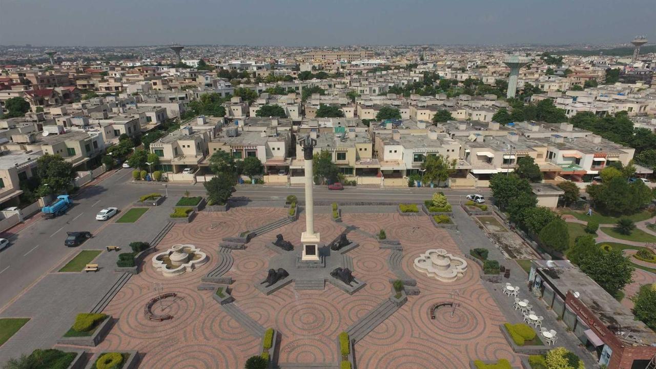 Northern Suites Bahria Town Равалпинди Экстерьер фото