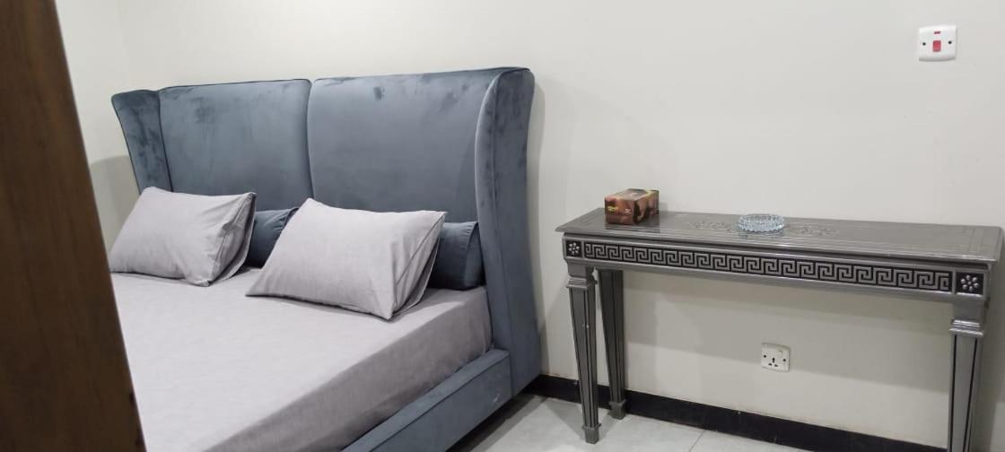 Northern Suites Bahria Town Равалпинди Экстерьер фото