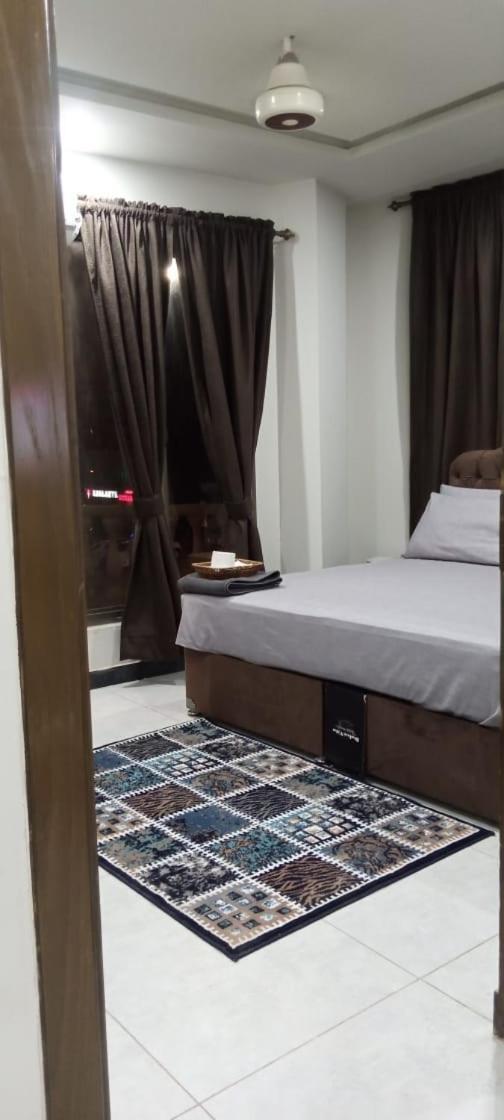 Northern Suites Bahria Town Равалпинди Экстерьер фото